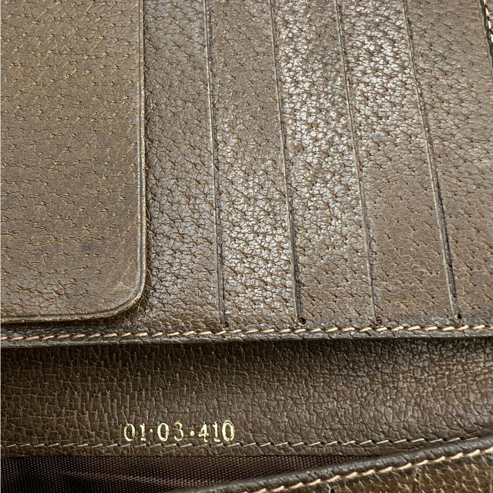 Gucci Accessory Collection Bi-Fold - Picture 9 of 16